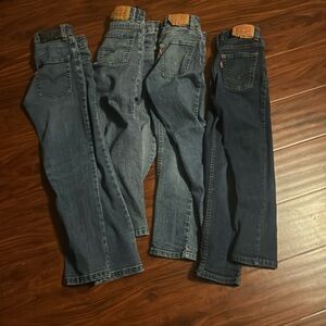 4 pairs of boys Levi jeans size 7 no holes